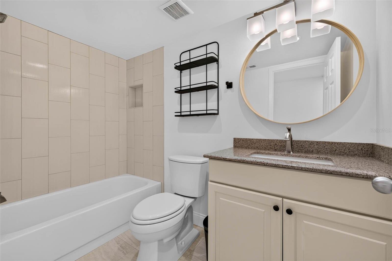 602 LIME AVE #101 — photo 11