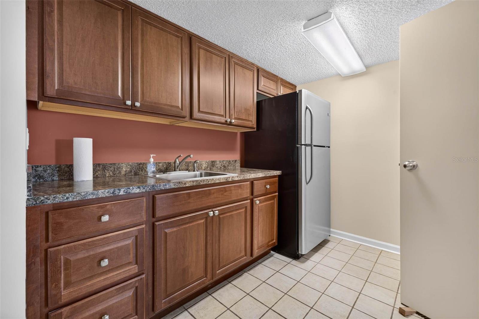 602 LIME AVE #101 — photo 37