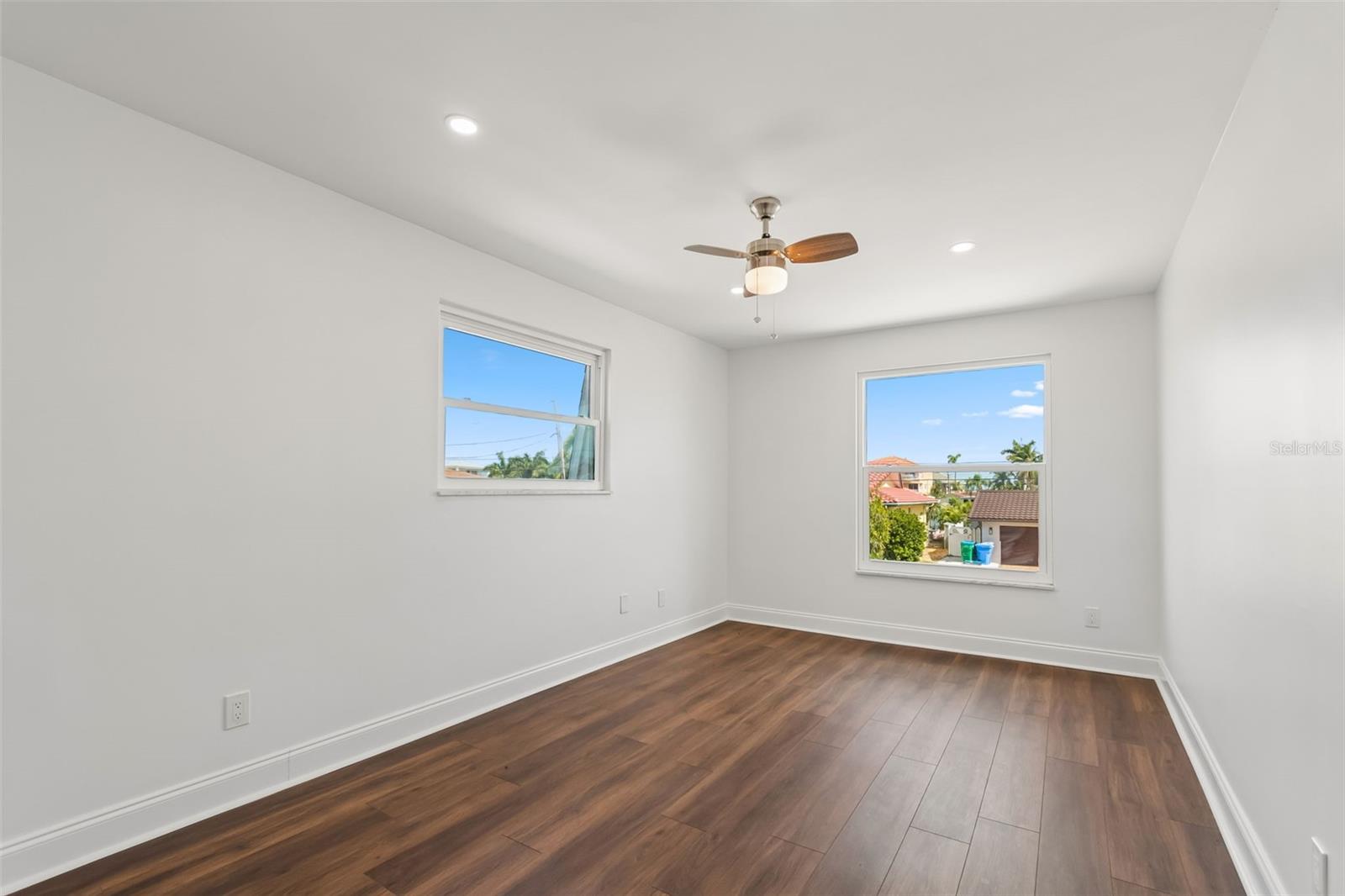775 CAPRI BLVD — photo 40