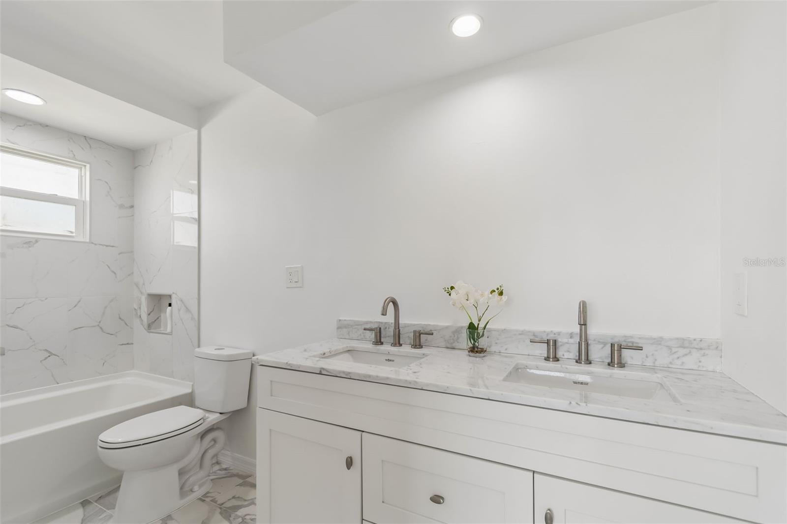 775 CAPRI BLVD — photo 33