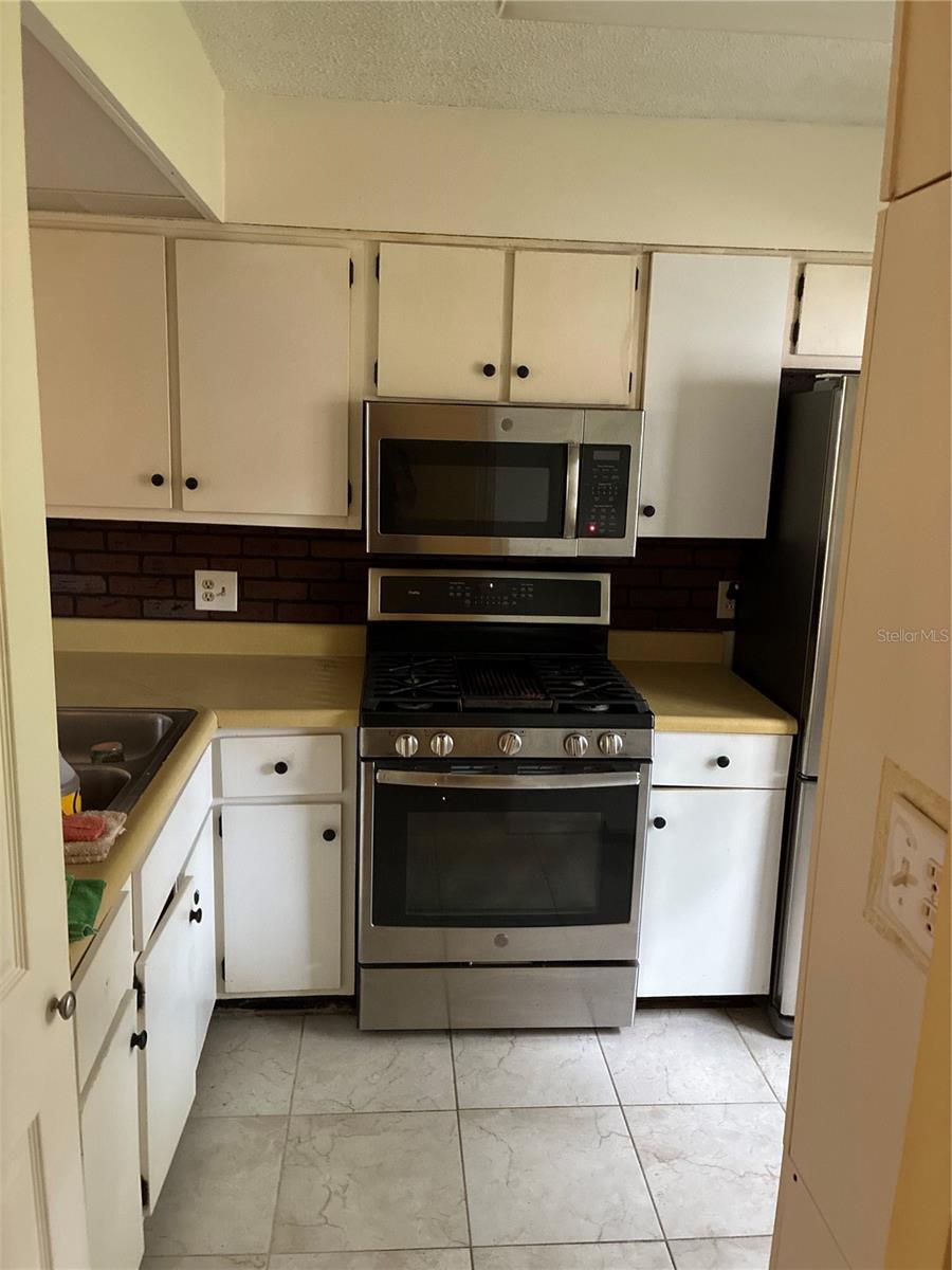 2968 FLINT DR S — photo 3