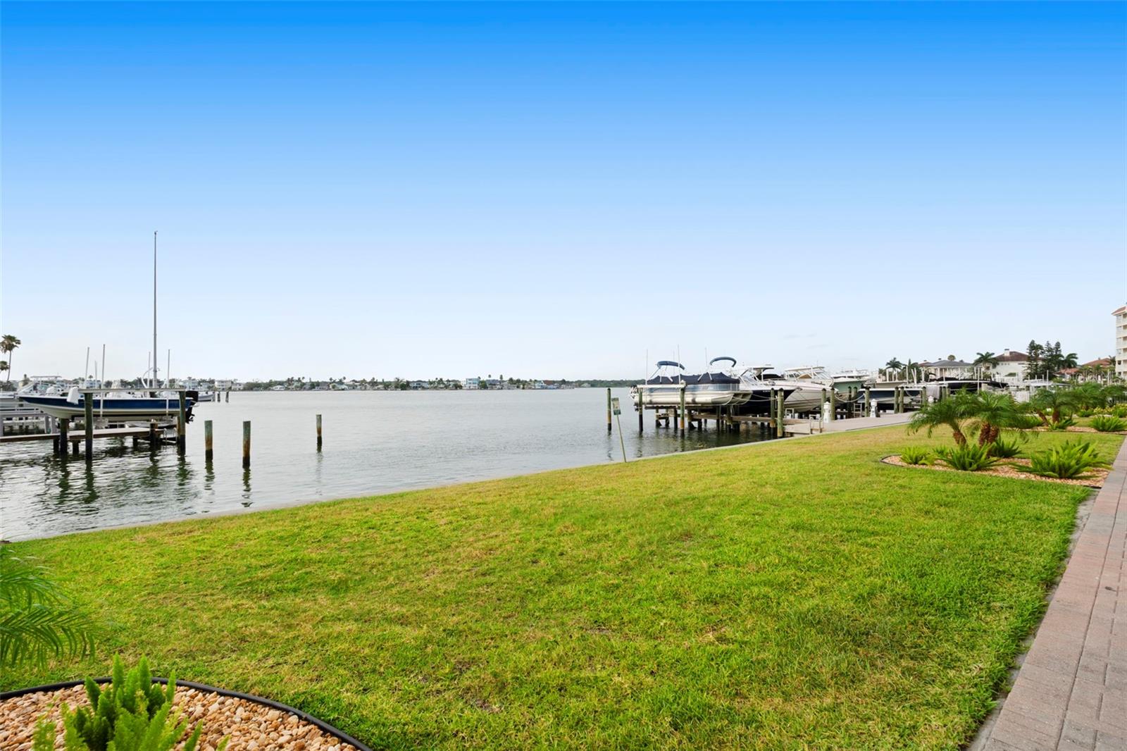 17717 GULF BLVD #604 — photo 79