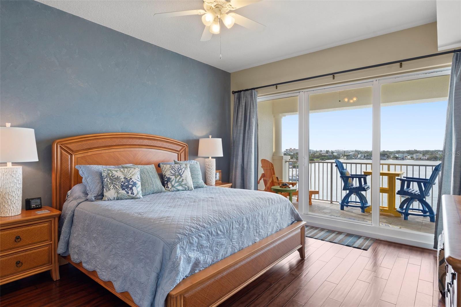 17717 GULF BLVD #604 — photo 25
