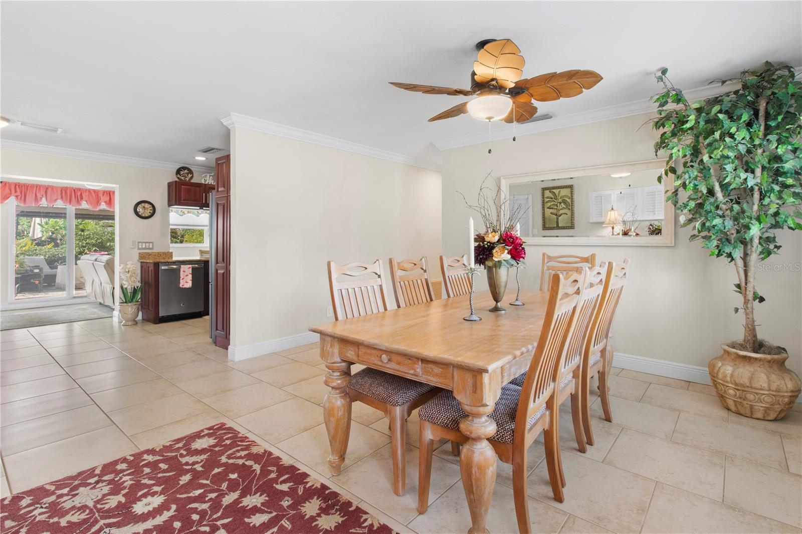 3326 BOUGAINVILLEA ST — photo 5