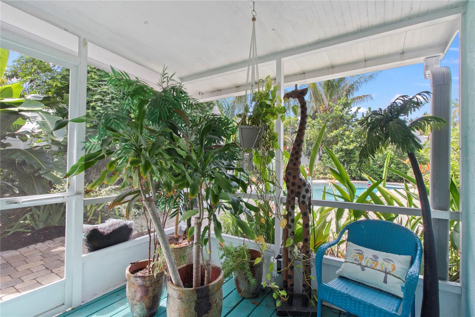 3326 BOUGAINVILLEA ST — photo 21