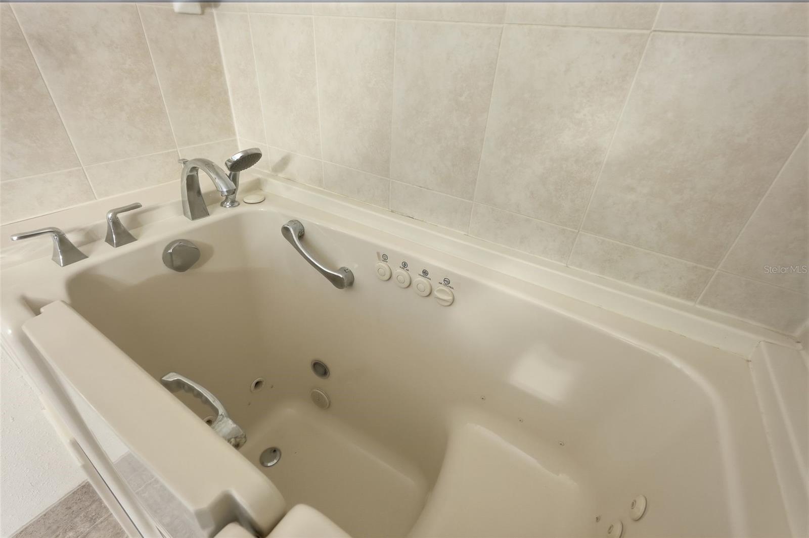 5973 TERRACE PARK DR N #109 — photo 33