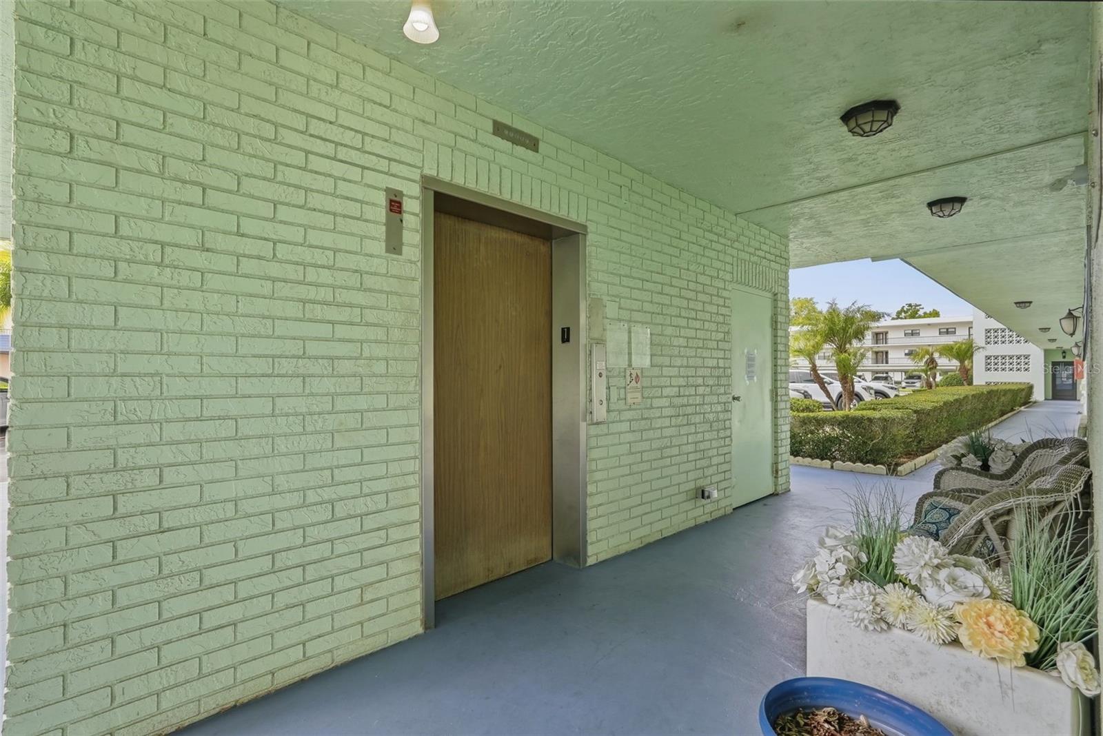 5973 TERRACE PARK DR N #109 — photo 3
