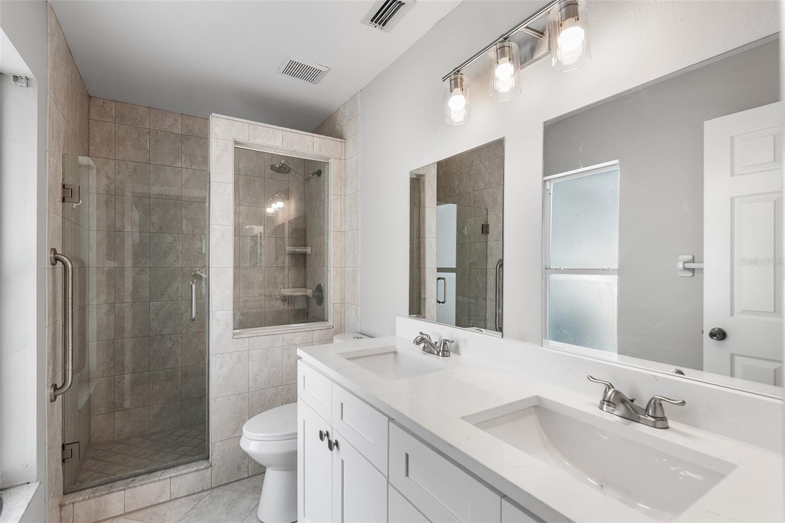 4011 LEVONSHIRE PL — photo 9