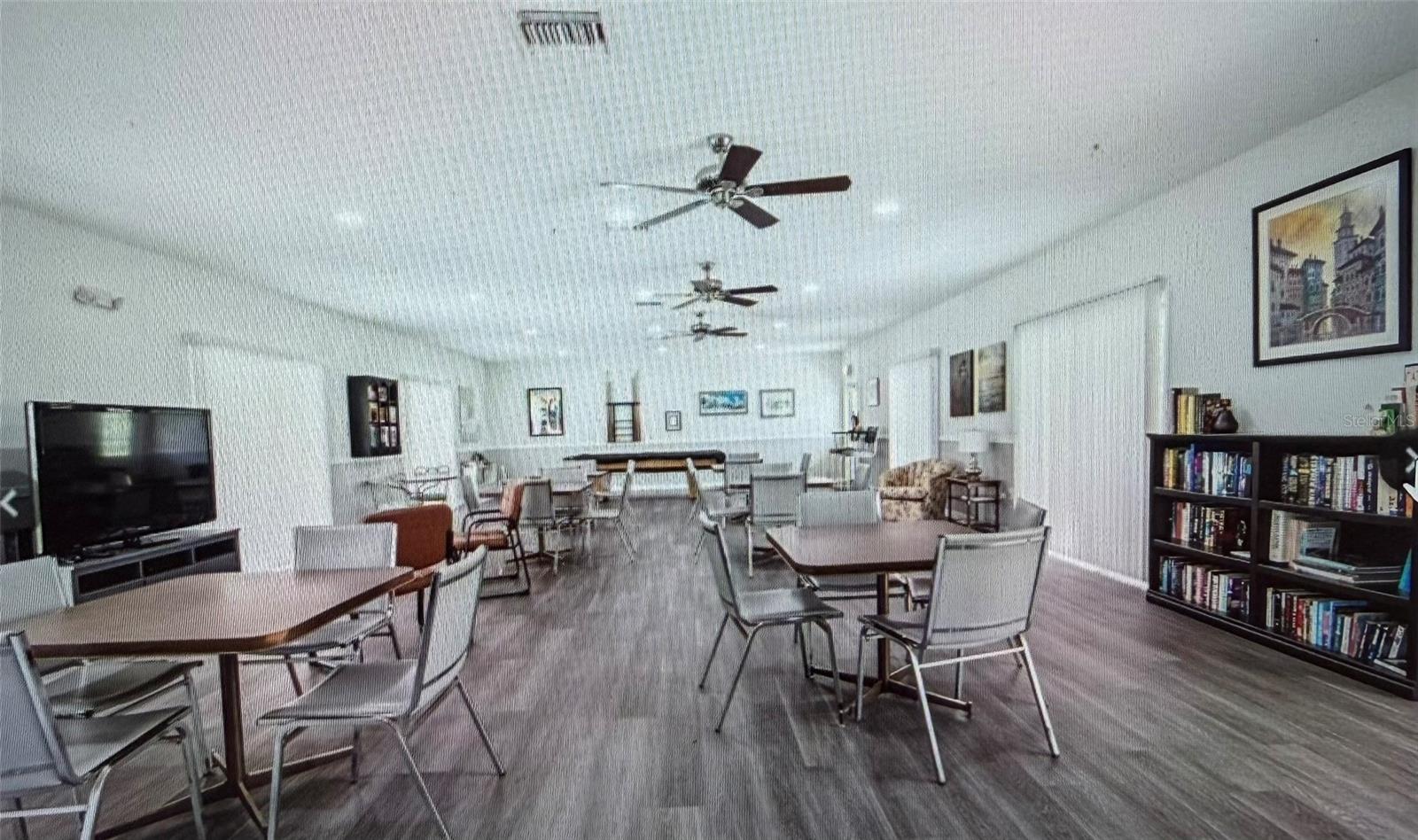 8100 DR MARTIN LUTHER KING JR ST N #208 — photo 22