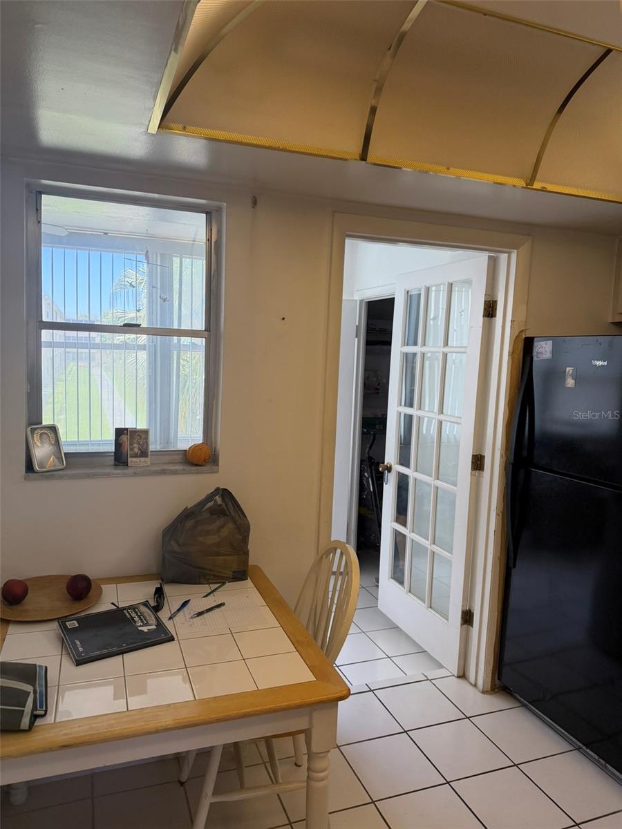 8100 DR MARTIN LUTHER KING JR ST N #208 — photo 14