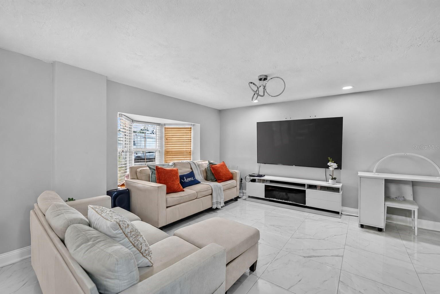 5408 EVORA AVE — photo 6