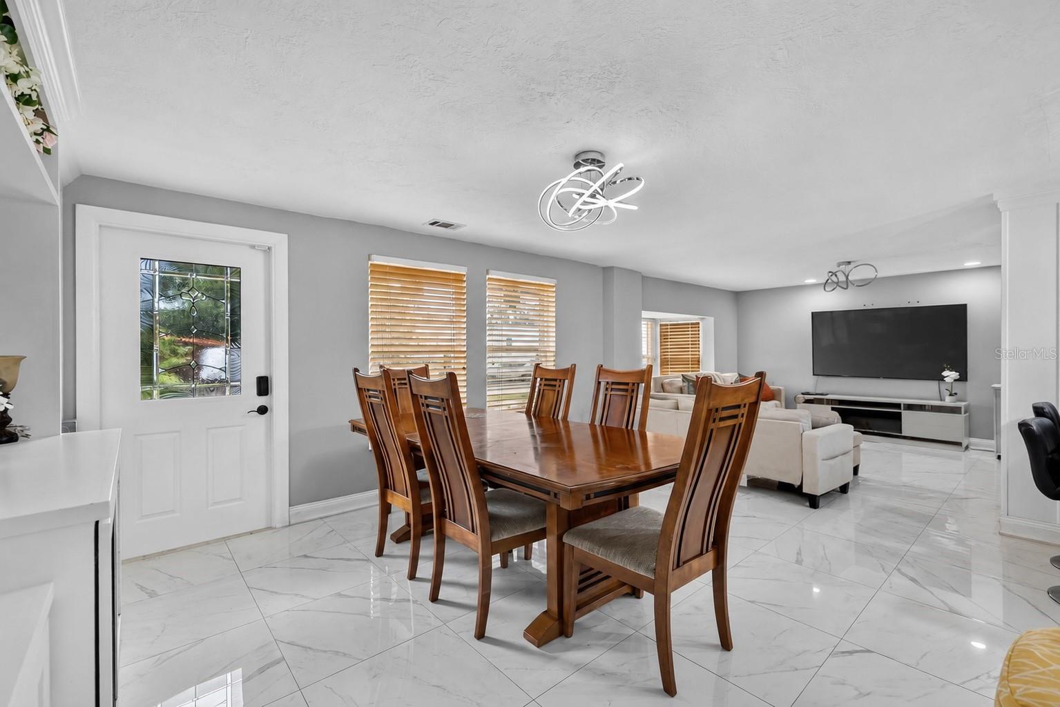 5408 EVORA AVE — photo 7