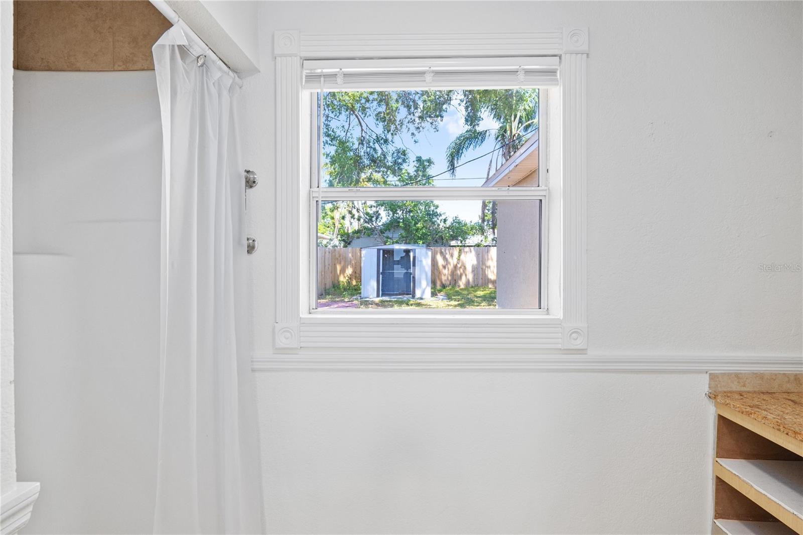 3005 W KATHLEEN ST — photo 3