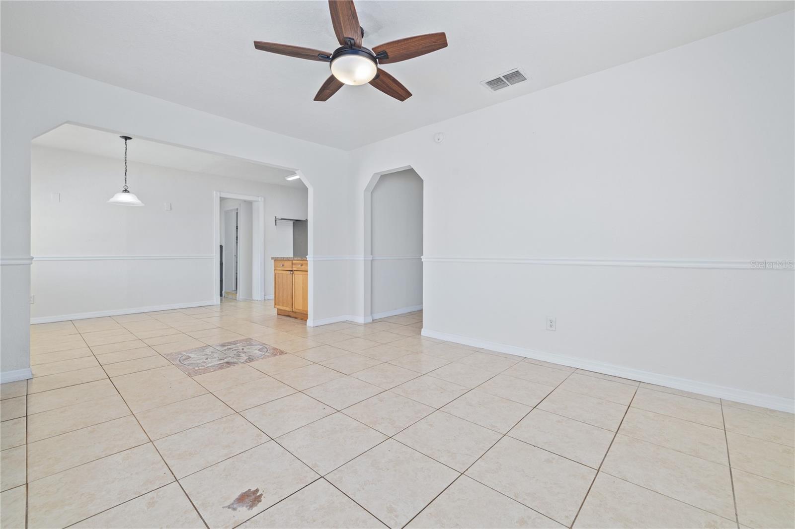 3005 W KATHLEEN ST — photo 10