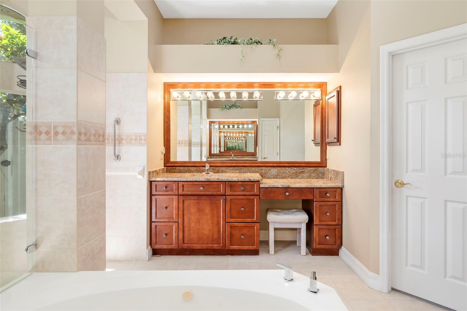 2528 TOM MORRIS DR — photo 10