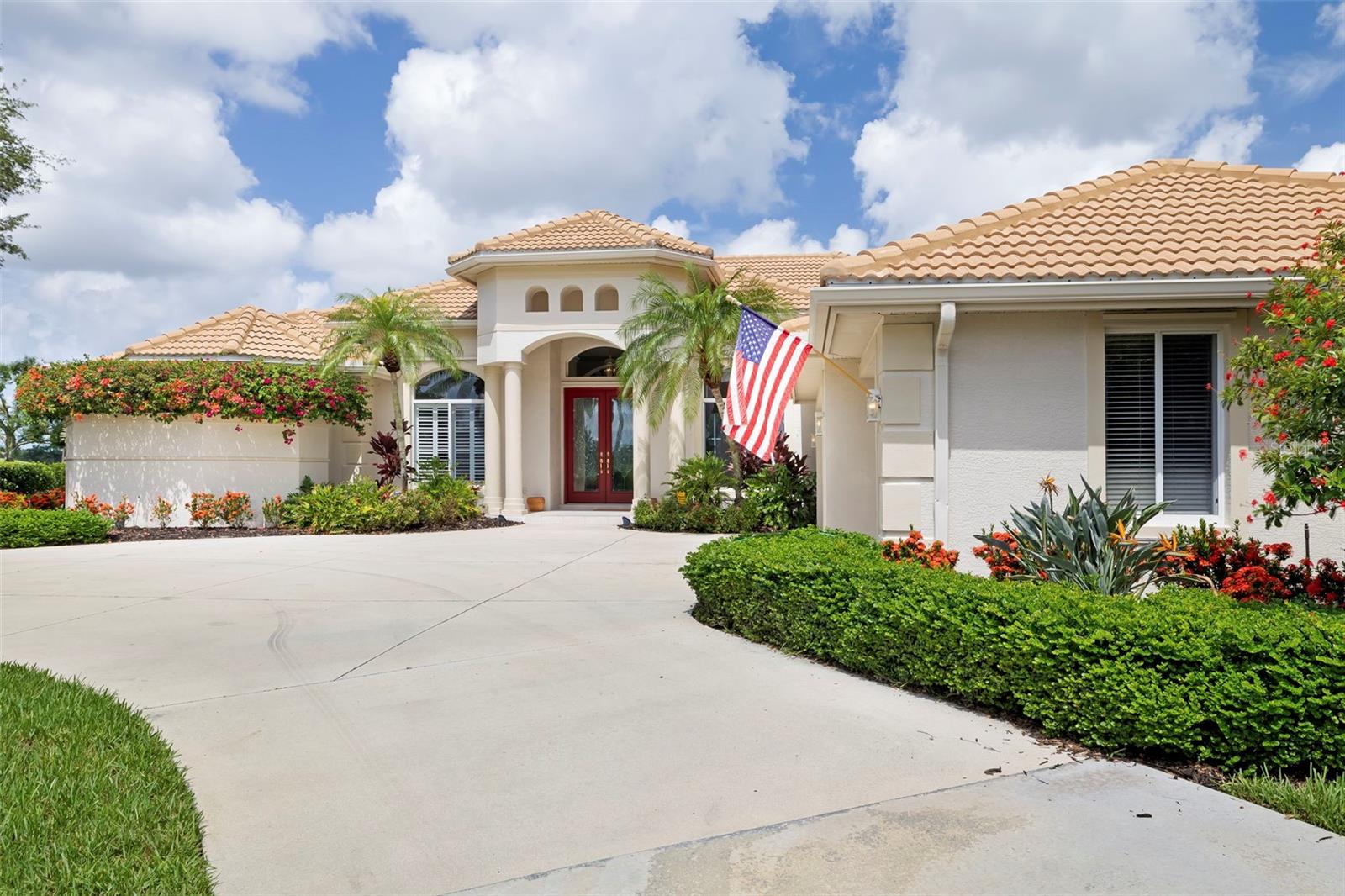 2528 TOM MORRIS DR — photo 2