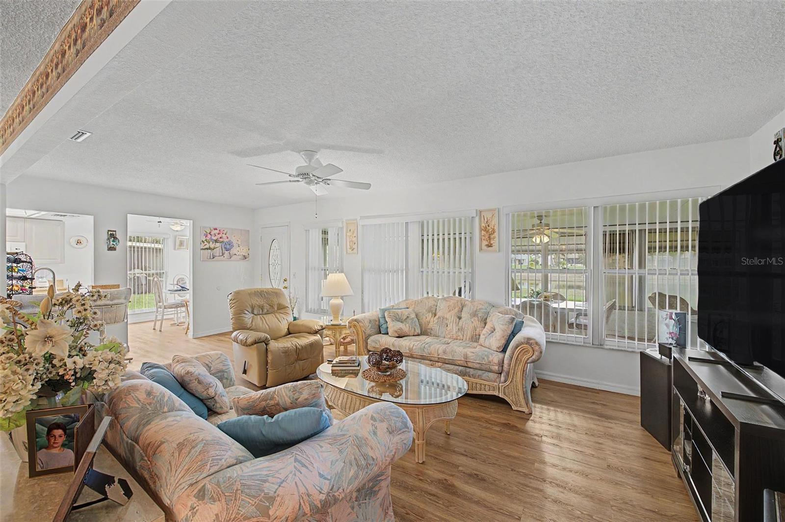 4709 PORTLAND MANOR DR — photo 9