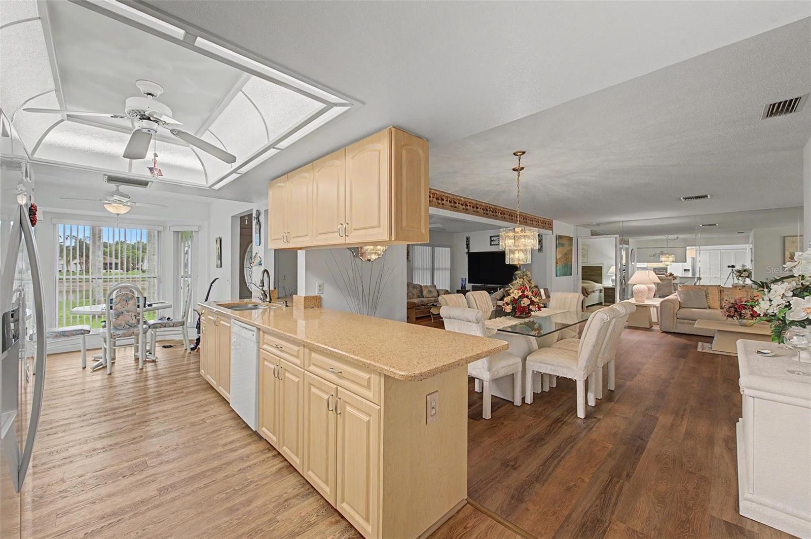 4709 PORTLAND MANOR DR — photo 20