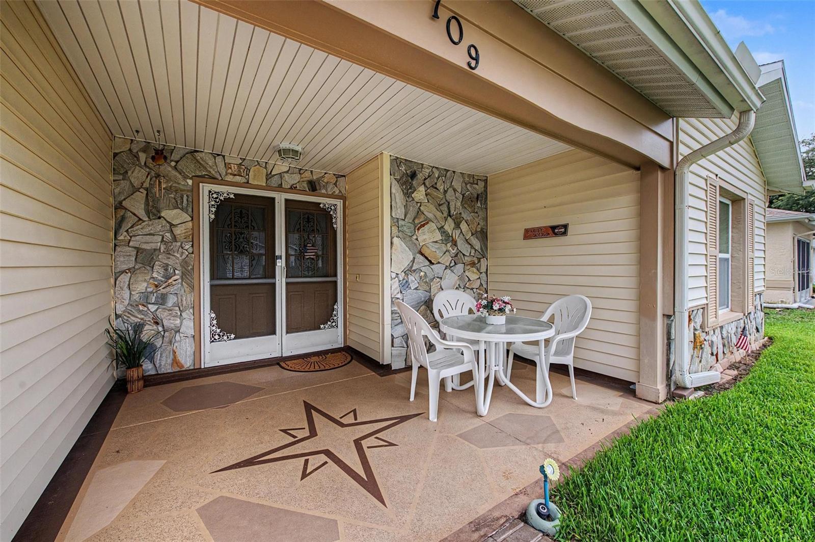4709 PORTLAND MANOR DR — photo 4