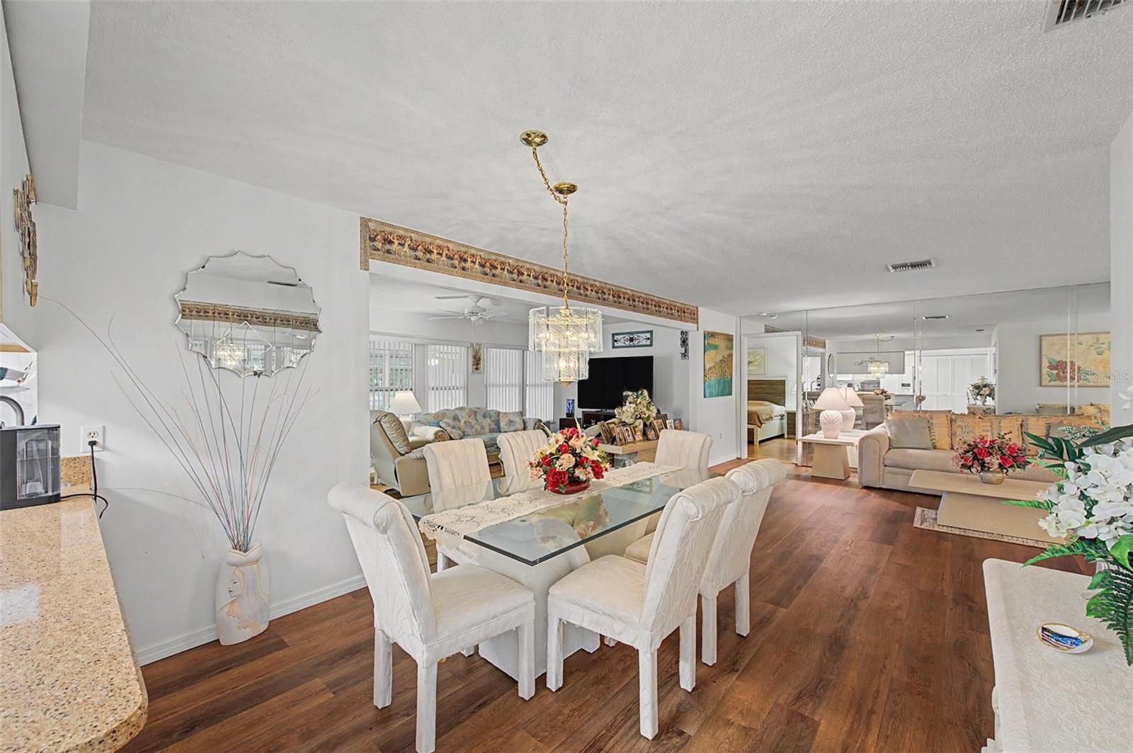 4709 PORTLAND MANOR DR — photo 13