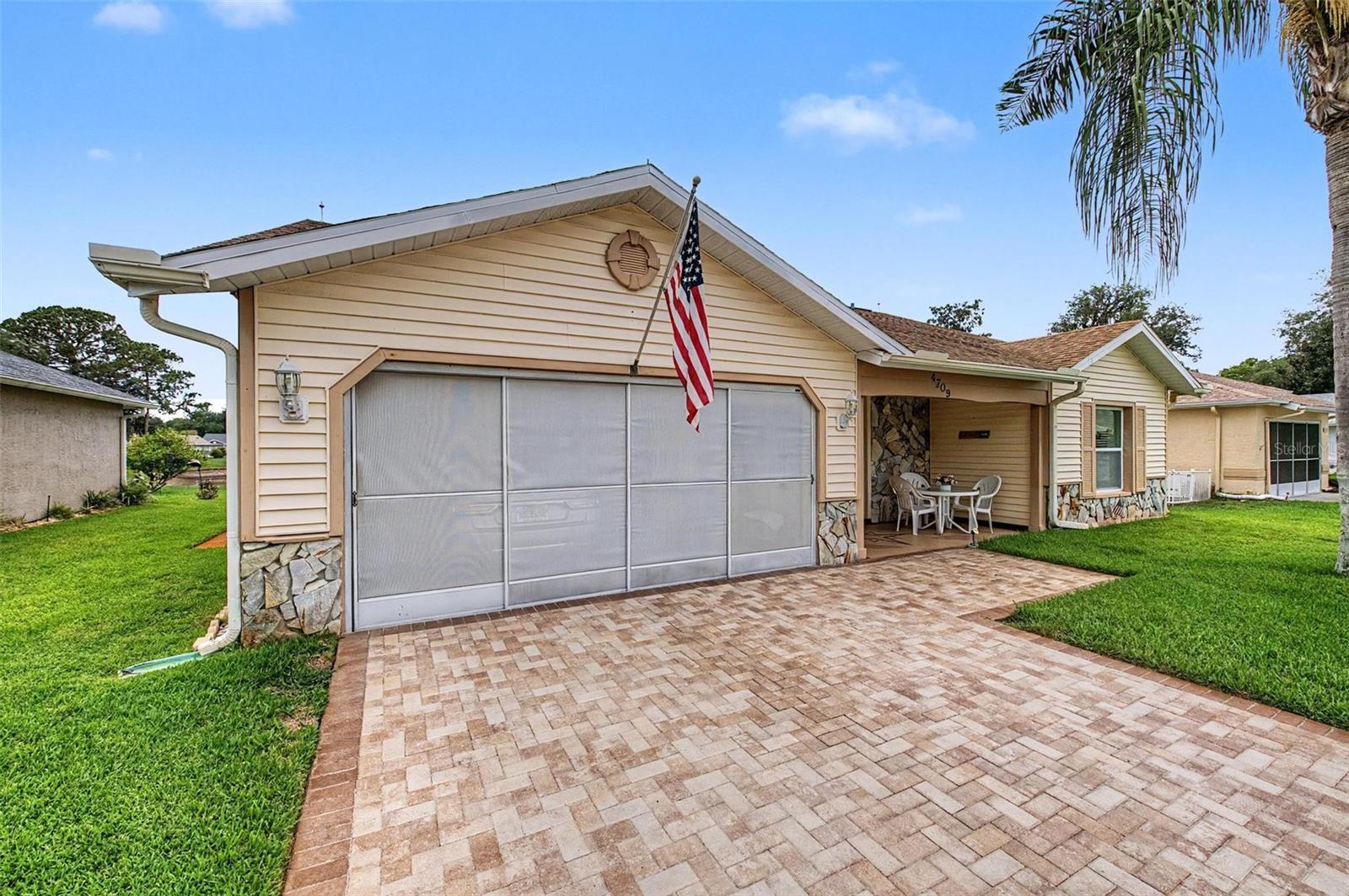 4709 PORTLAND MANOR DR — photo 3