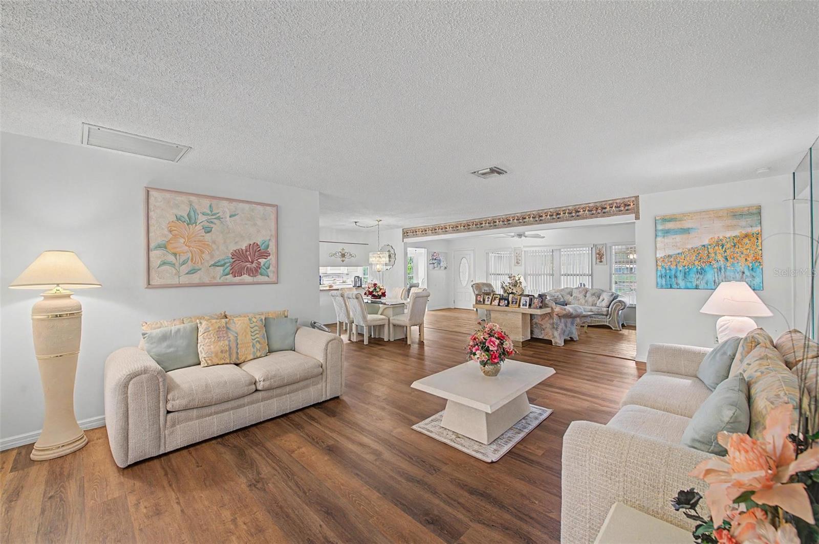 4709 PORTLAND MANOR DR — photo 7