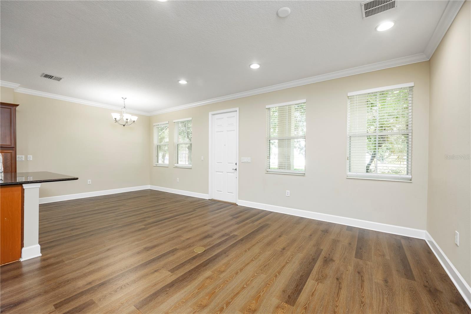 6112 FISHHAWK CROSSING BLVD — photo 7