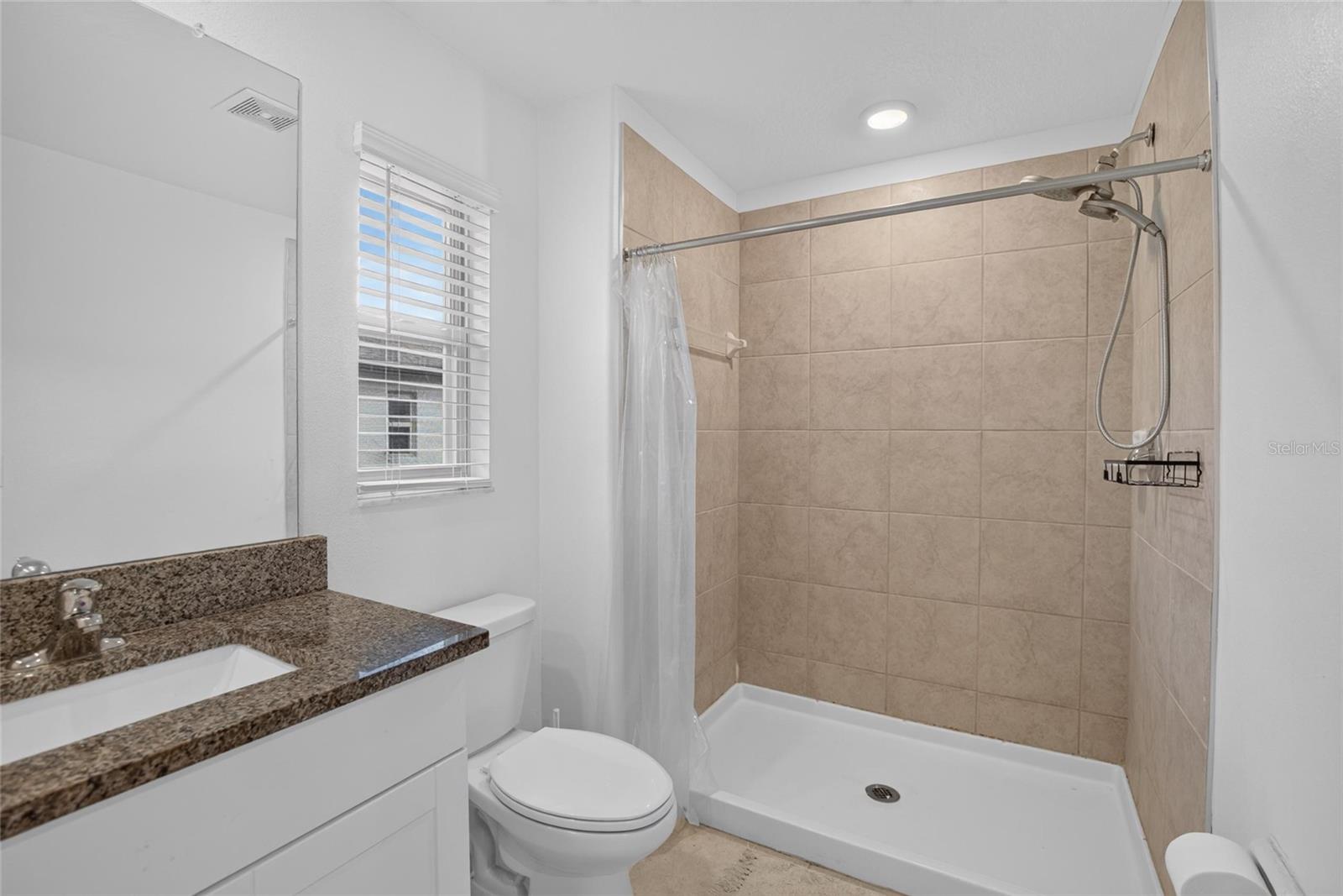2597 CHARLAN — photo 40