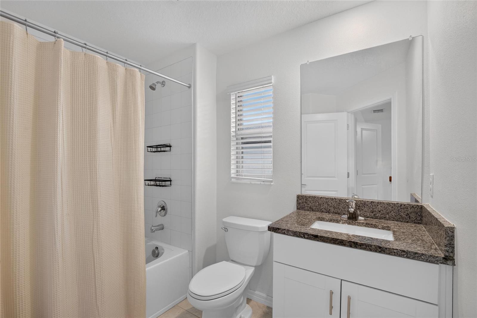 2597 CHARLAN — photo 34