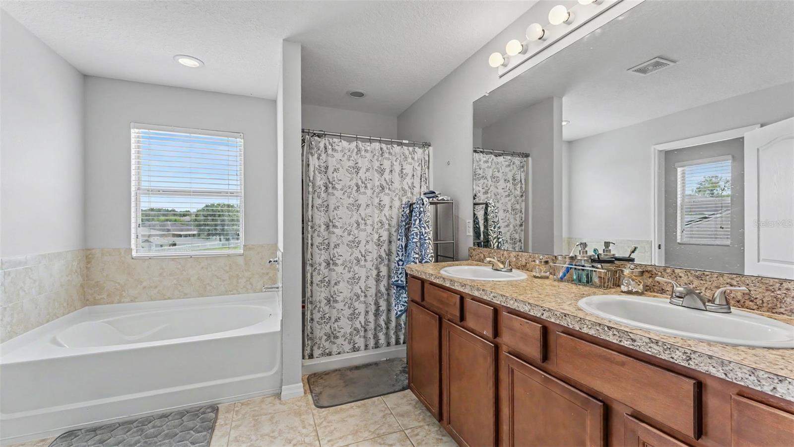 2746 WALDEN WOODS DR — photo 31