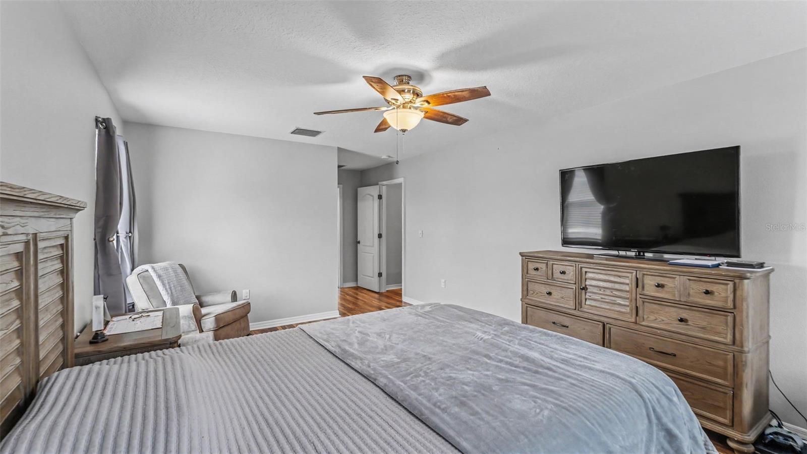 2746 WALDEN WOODS DR — photo 28