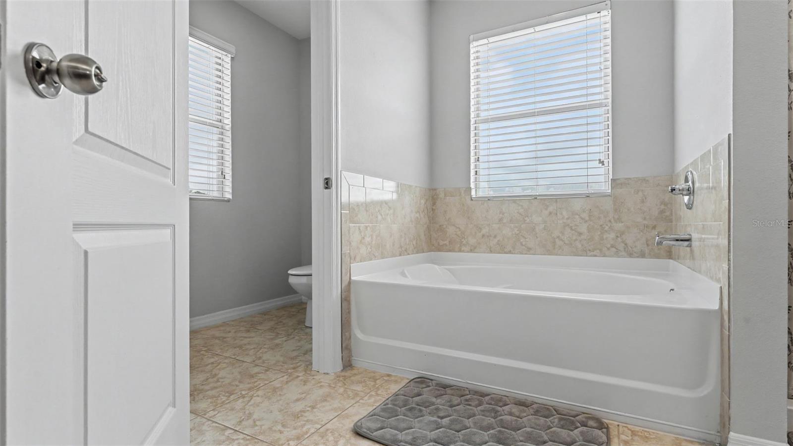 2746 WALDEN WOODS DR — photo 34
