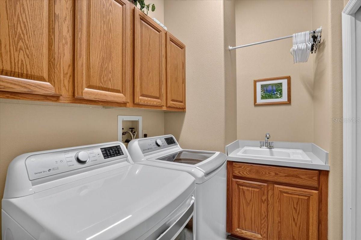 7128 DREWRYS BLF — photo 14
