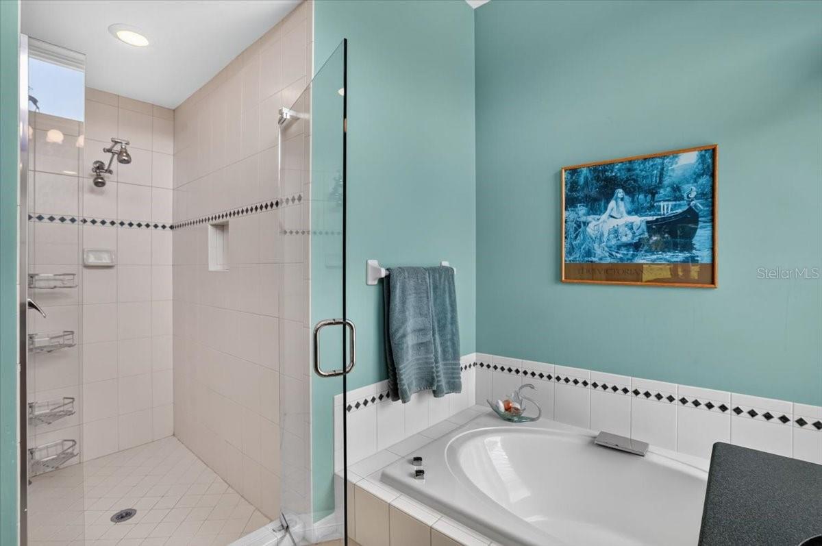 7128 DREWRYS BLF — photo 28