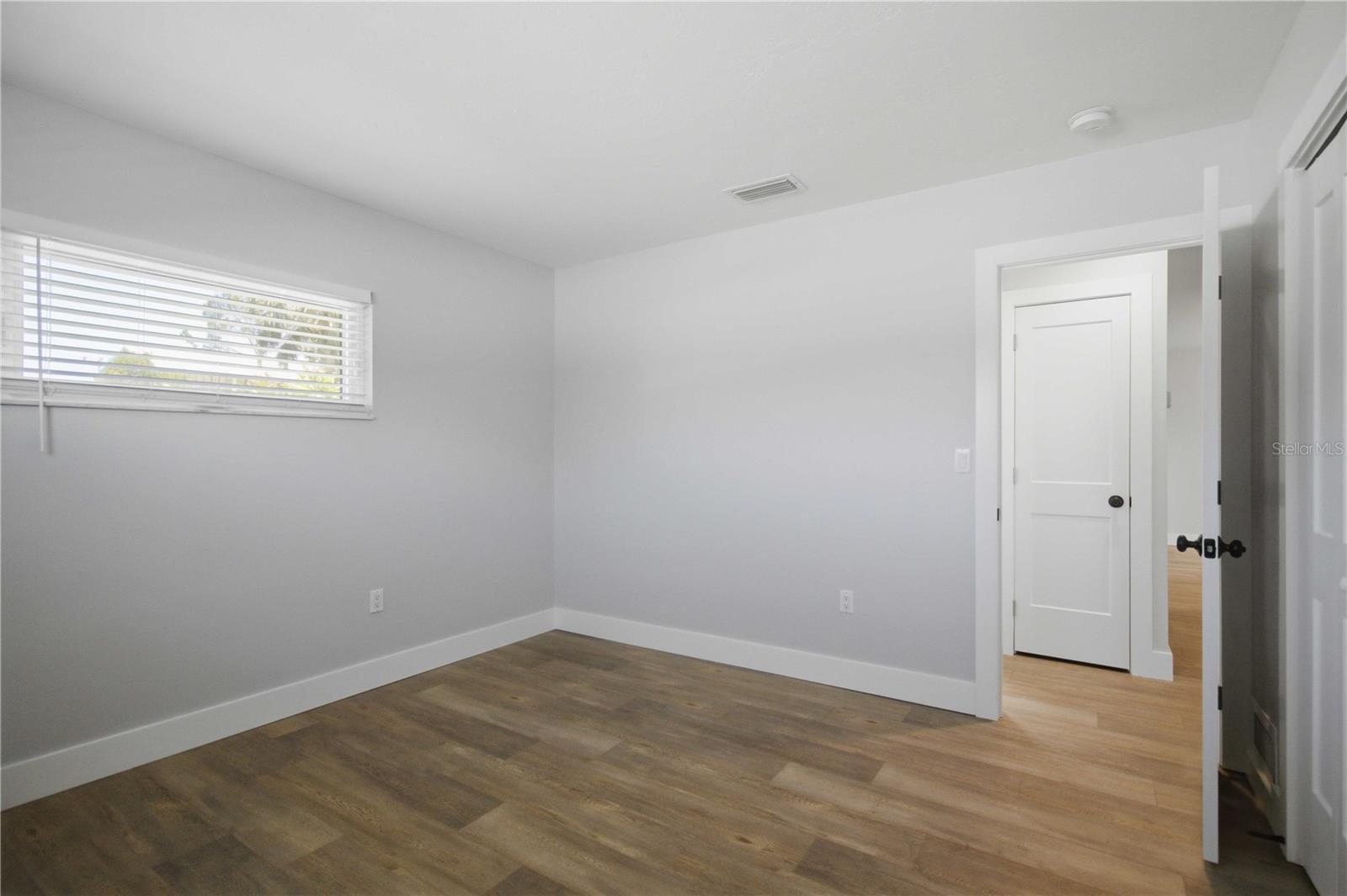 908 24TH AVE W — photo 29