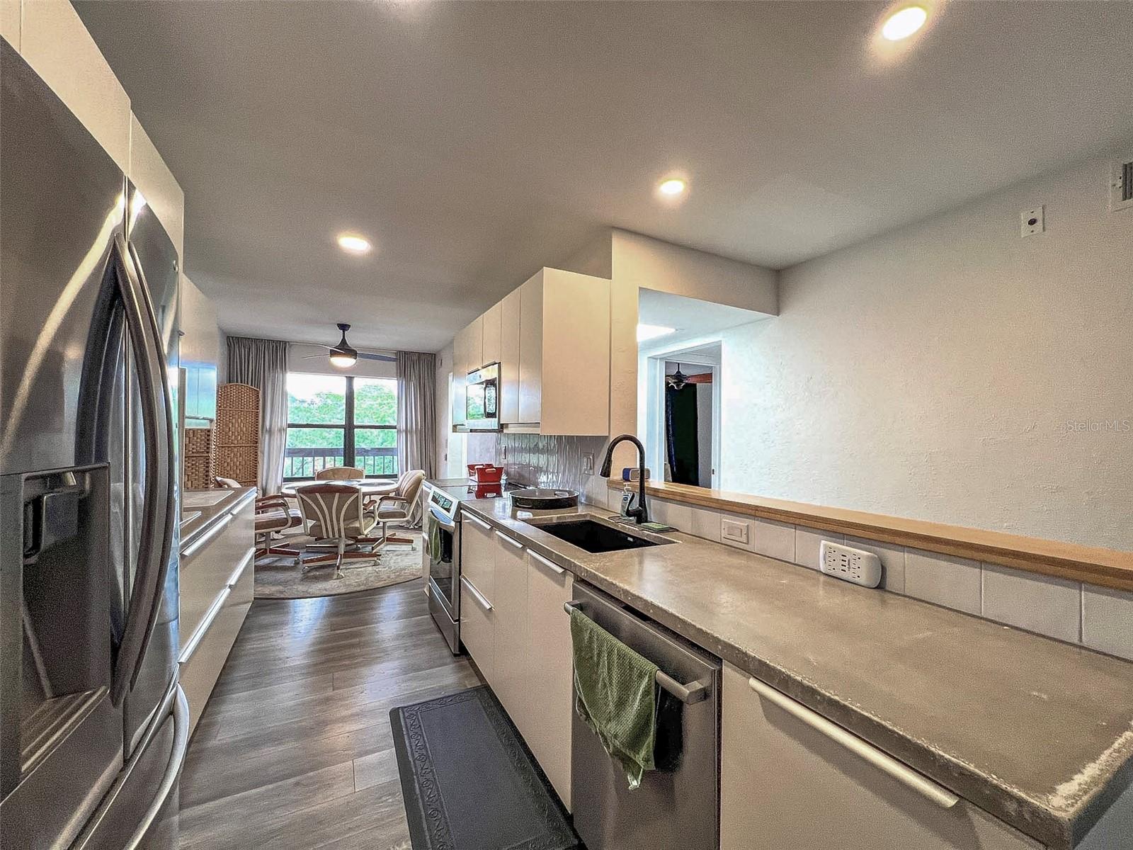 625 30TH AVE W #G402 — photo 6
