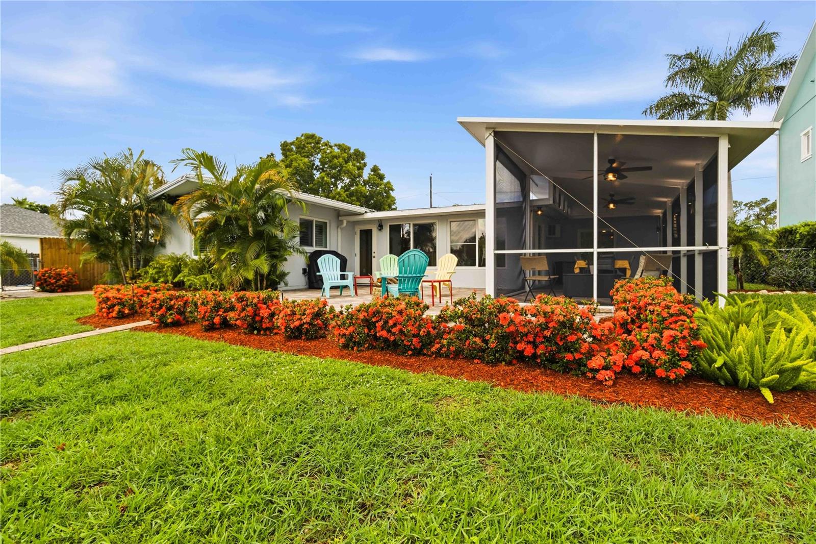 720 IXORA AVE — photo 37