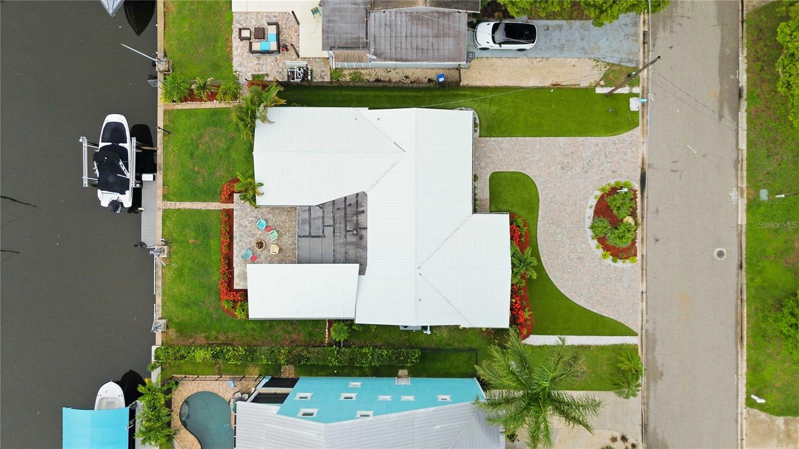720 IXORA AVE — photo 42