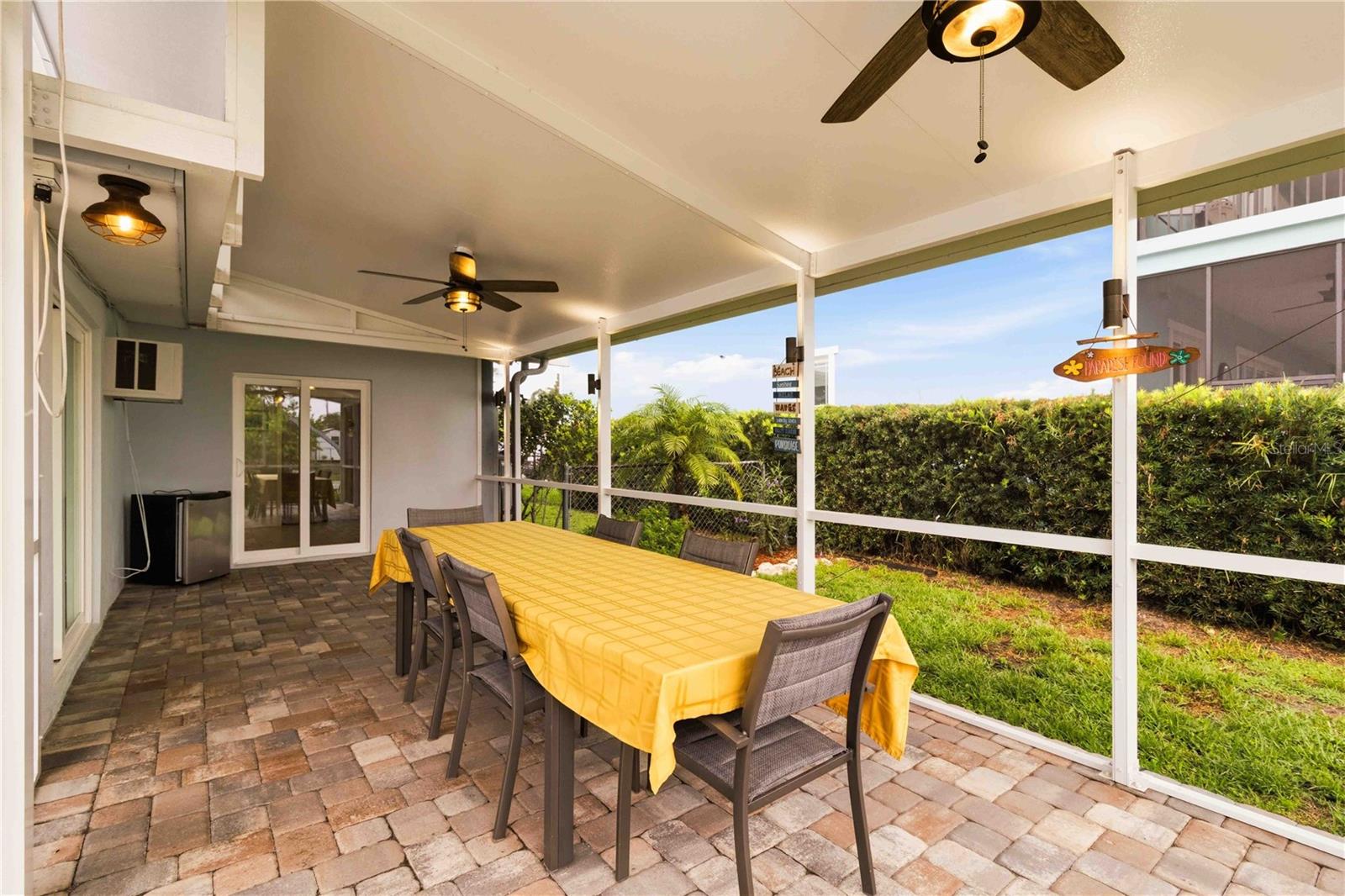 720 IXORA AVE — photo 30