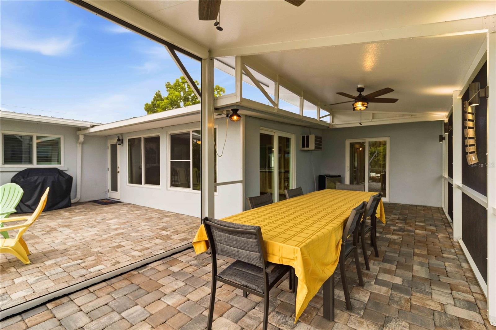 720 IXORA AVE — photo 31