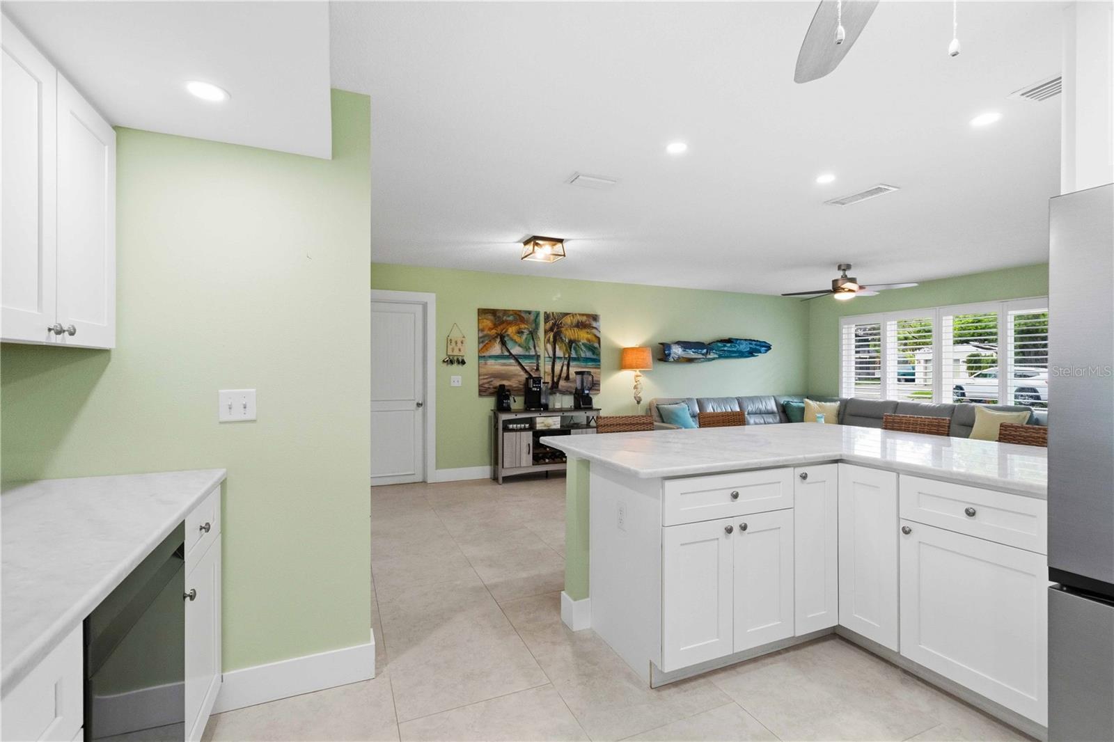 720 IXORA AVE — photo 16