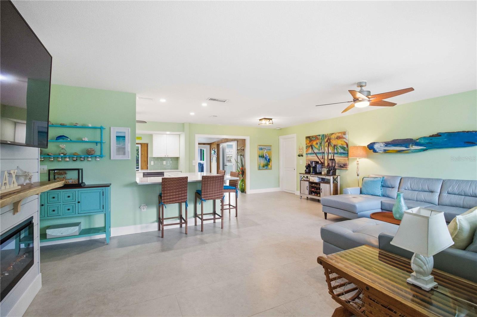 720 IXORA AVE — photo 8