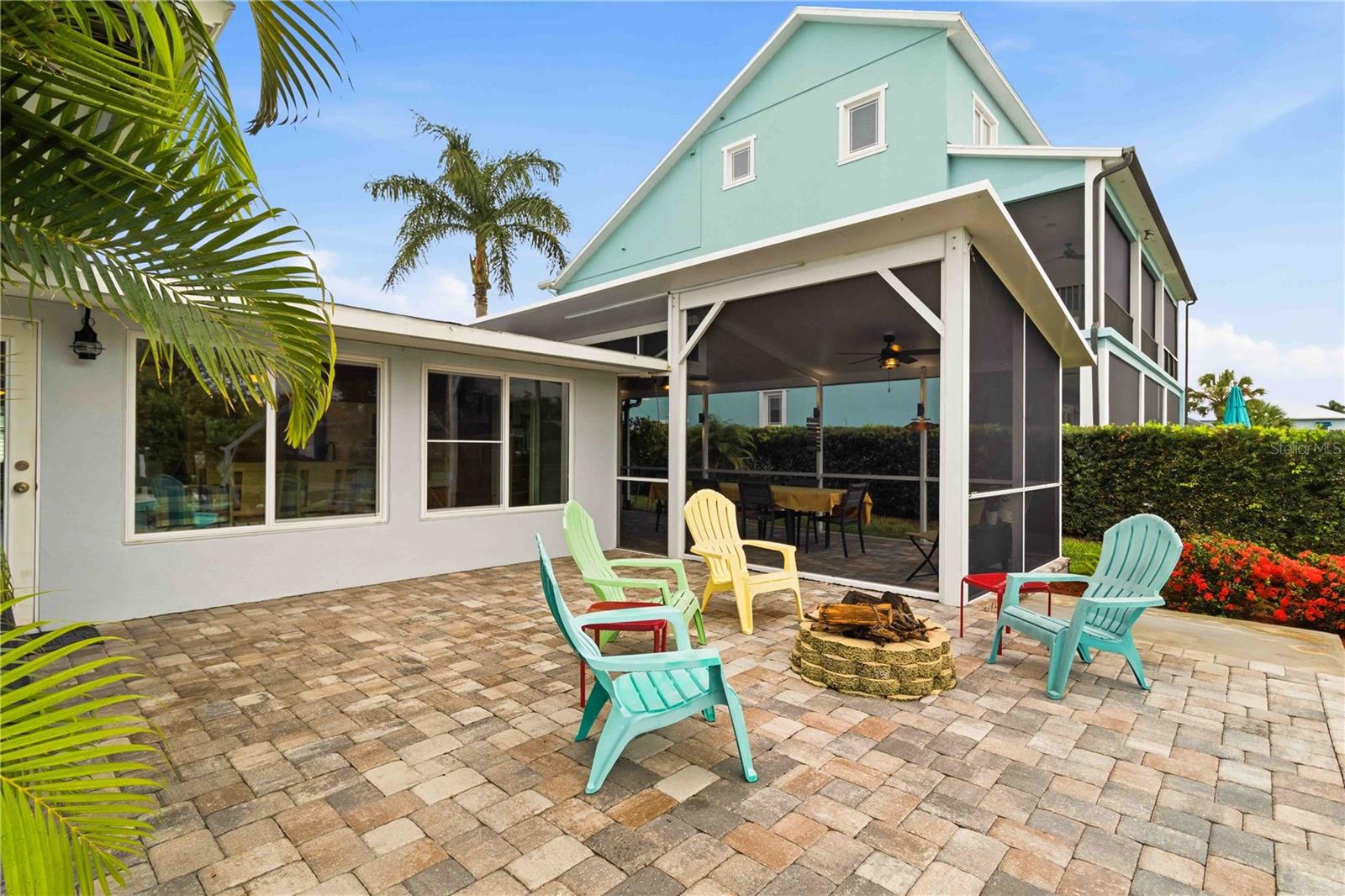 720 IXORA AVE — photo 34