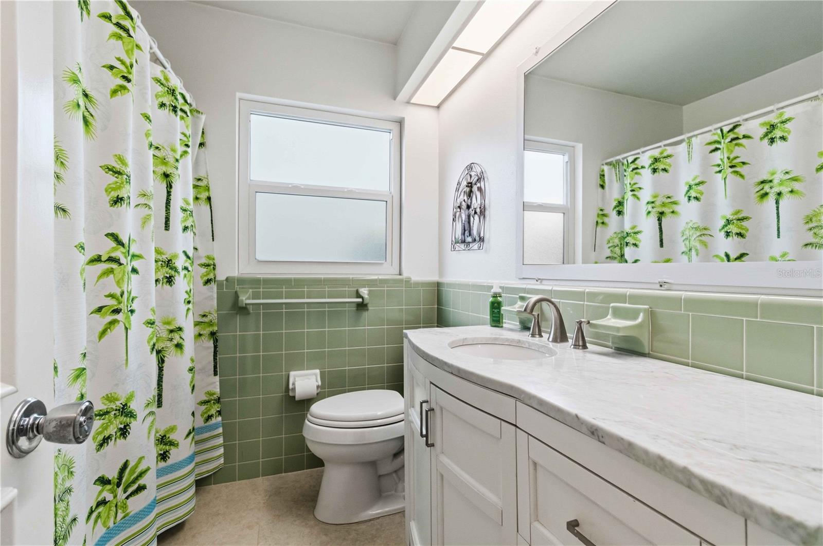 720 IXORA AVE — photo 25