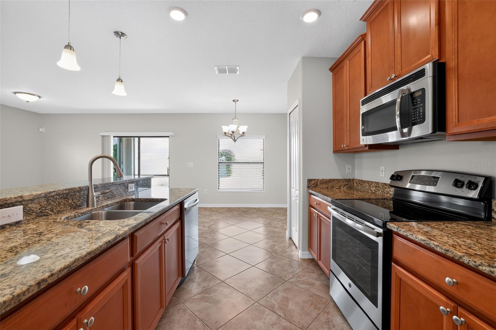 10105 NEWMINSTER LOOP — photo 5