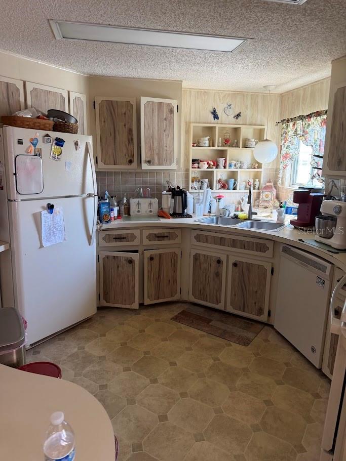 833 JOLANDA CIR — photo 68