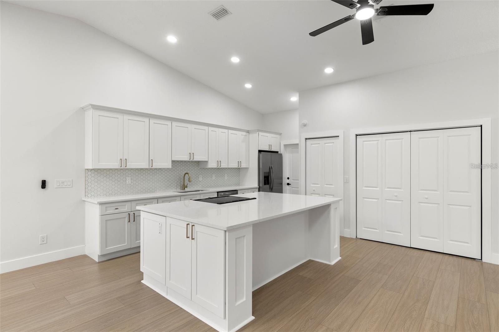 6549 BRENTWOOD DR — photo 10