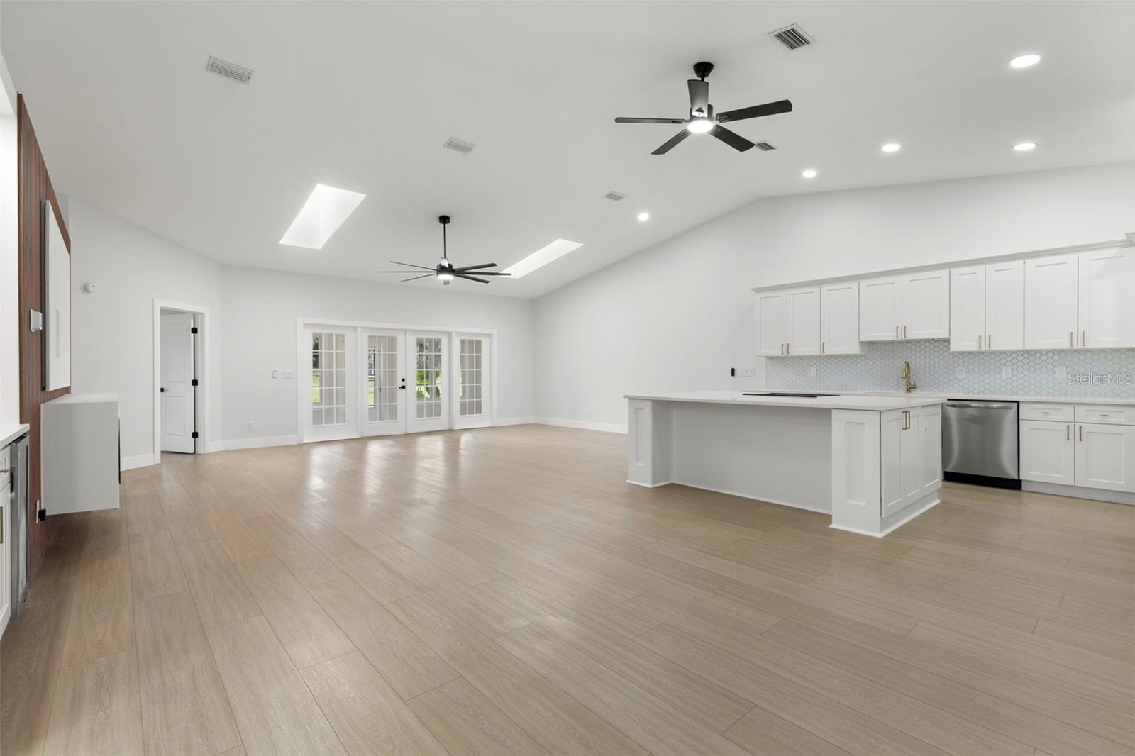 6549 BRENTWOOD DR — photo 4