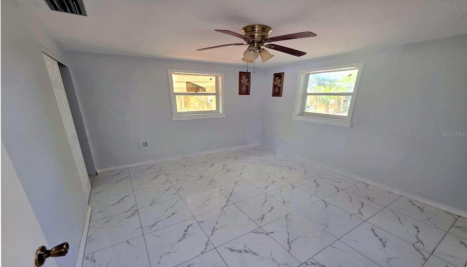 3150 FAIRMOUNT DR — photo 7