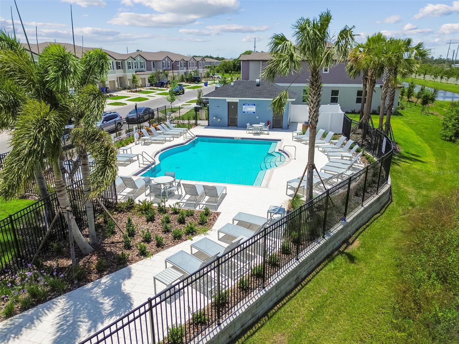 2665 BUTTERCUP LUCINE LN — photo 66